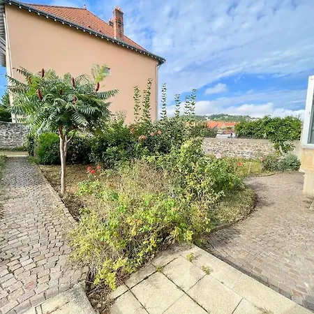 L'arpege Du Puy Jardin Parking Vue * Le Puy-en-Velay