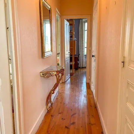 L'arpege Du Puy Jardin Parking Vue Сasa de vacaciones *