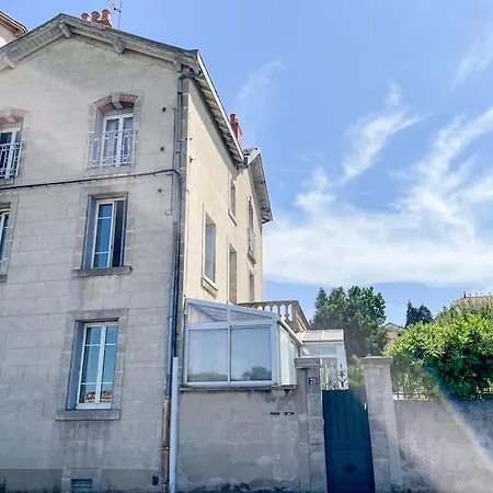 L'arpege Du Puy Jardin Parking Vue * Le Puy-en-Velay