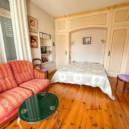 L'arpege Du Puy Jardin Parking Vue * Le Puy-en-Velay